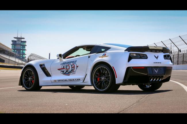 Indy500 une corvette c7 z06 pacecar 