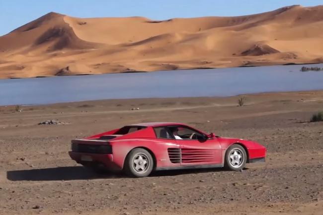 Harry metcalfe emmene une ferrari testarossa dans le sahara 