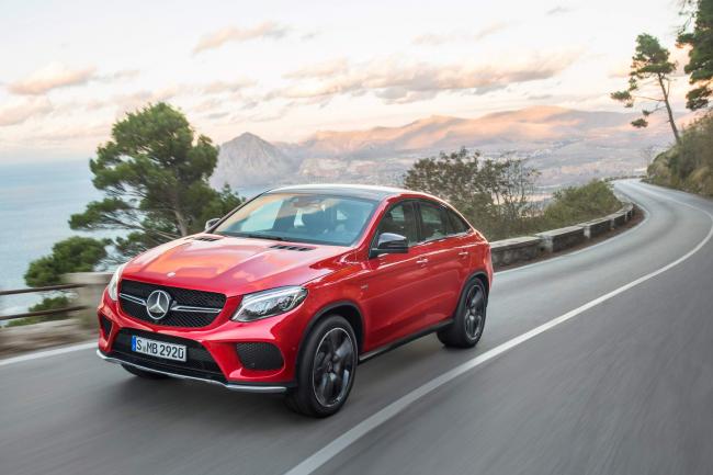 Mercedes gle coupe et jurassic park 4 