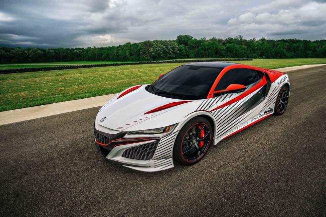 La honda nsx en pace car a pikes peak 2015 