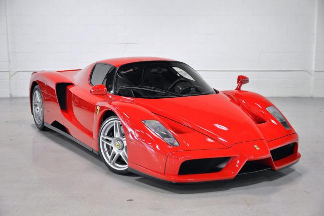 Floyd mayweather reclame 3 8 millions de dollars pour sa ferrari enzo 