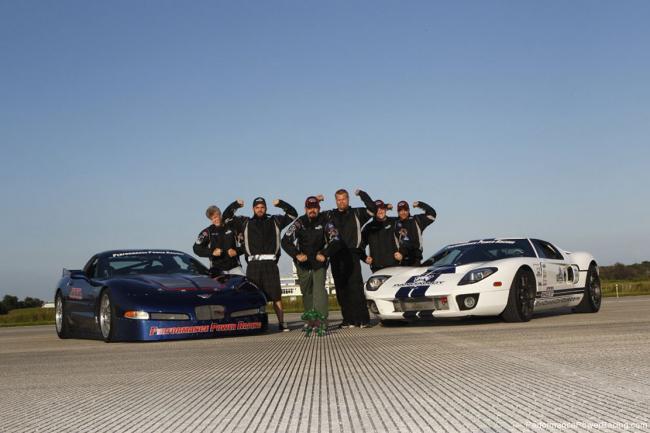 Une ford gt bat le record du monde de vitesse avec 455 km h 