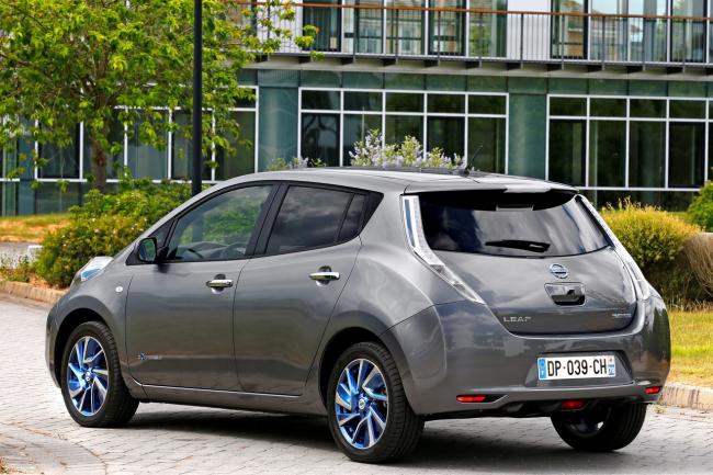 Serie speciale nissan leaf design edition 