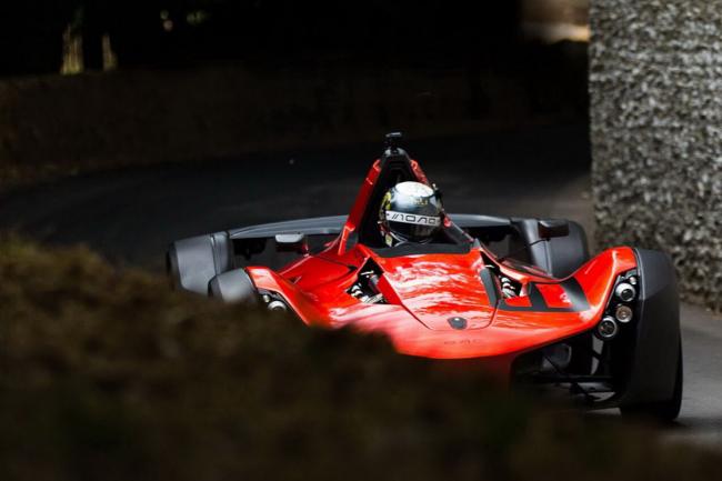 La bac mono signe un record sur la piste de goodwood 