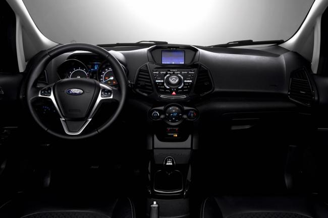 Le nouveau ford ecosport 2015 sans roue de secours apparente 