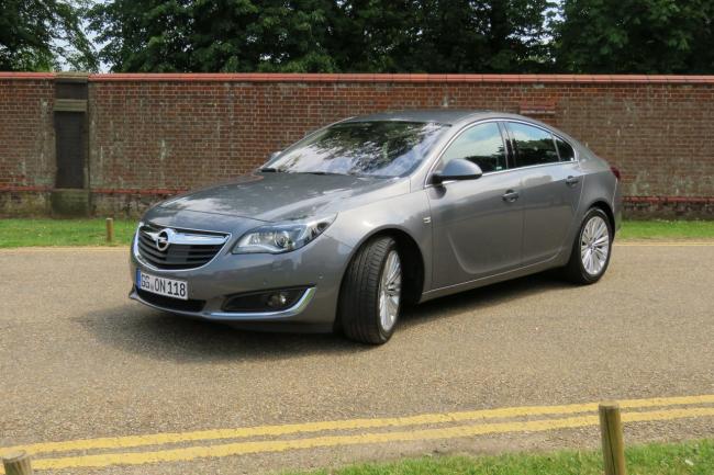 L opel insignia recoit de nouveaux moteurs 1 6 cdti 120 et 136 ch 