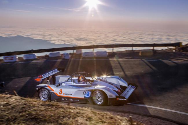 Rhys millen impose sa voiture electrique a pikes peak 