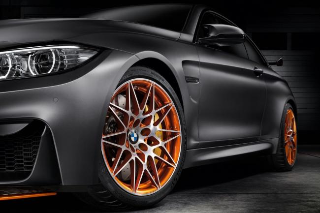 Bmw concept m4 gts la m4 se lache a peeble beach 