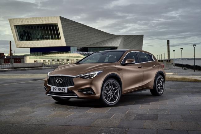 Infiniti Q30, une nouvelle photo avant la révélation