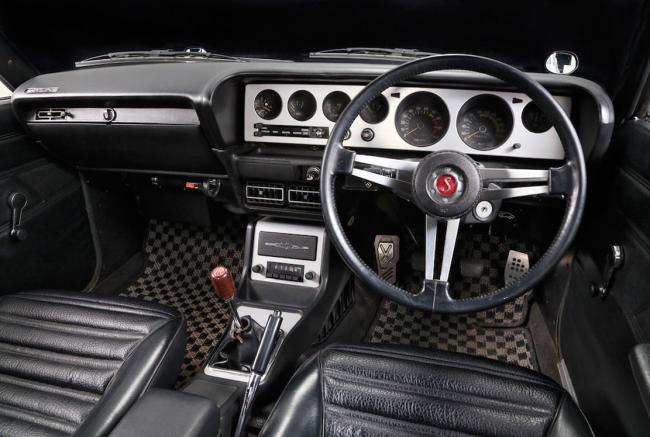 Une rare nissan skyline 2000 gt r kpgc110 aux encheres 