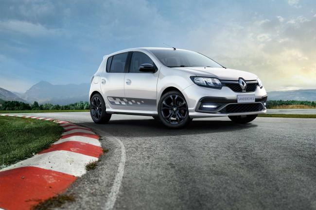 Sandero r s le sport low cost de renault 