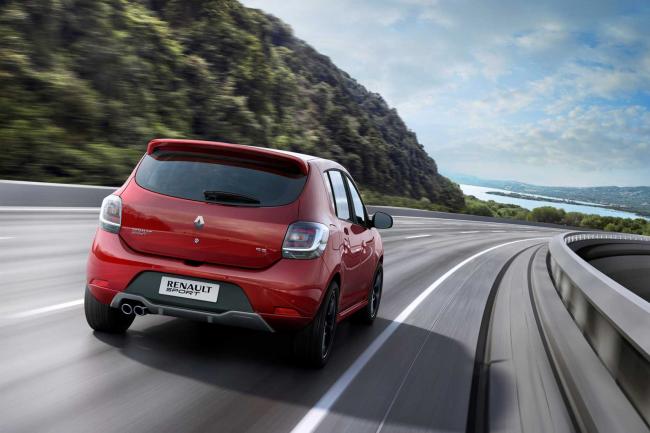 Sandero r s le sport low cost de renault 