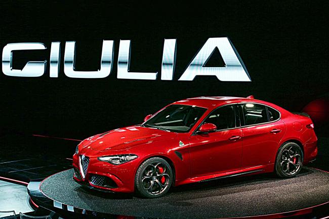 Alfa romeo giulia quadrifoglio la meccanica delle emozioni 