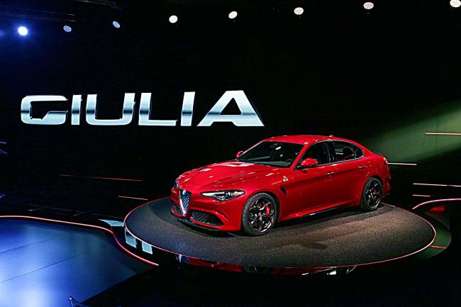 Alfa romeo giulia quadrifoglio la meccanica delle emozioni 