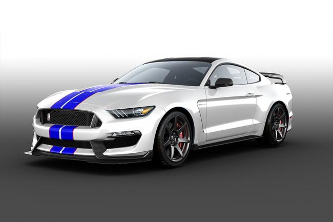 Une ford mustang shelby gt350r aux encheres pour la bonne cause 