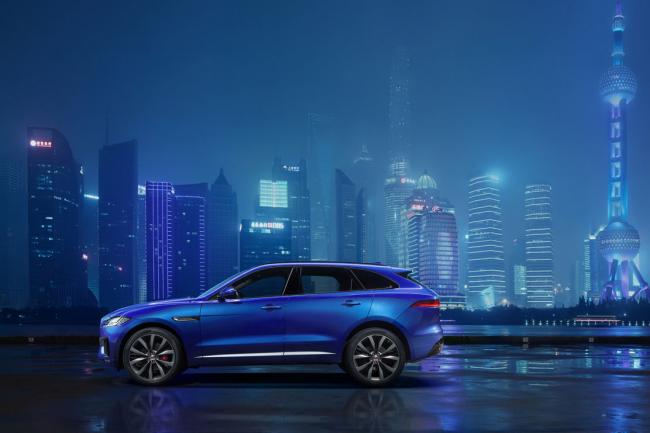 Le jaguar f pace se montre en avance 