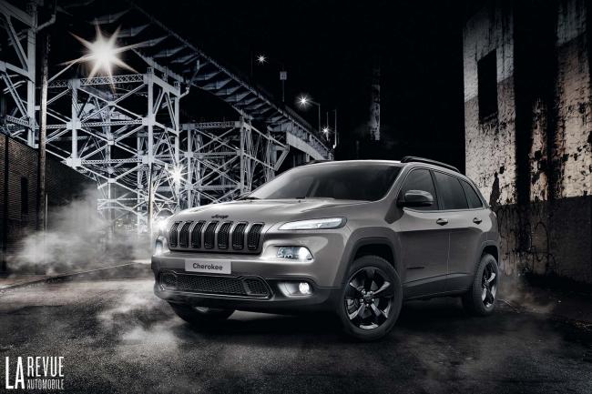 Jeep renegade et cherokee night eagle 