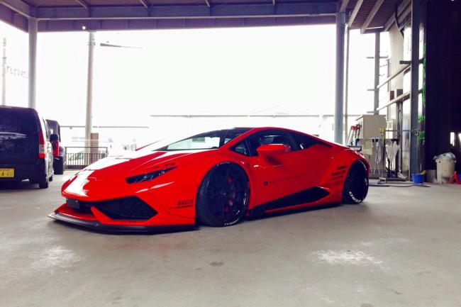 Liberty walk livre les premiers cliches de sa lamborghini huracan 