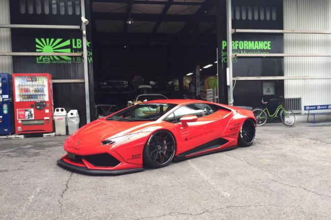 Liberty walk livre les premiers cliches de sa lamborghini huracan 