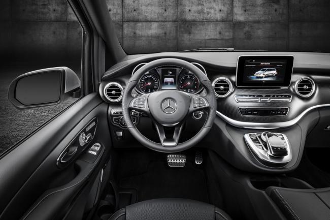 La ligne amg disponible aussi sur le mercedes classe v 