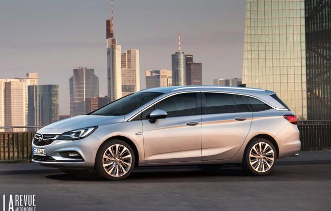 Opel astra sport tourer 