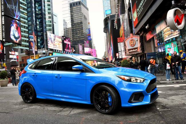 Ford focus rs 0 100 km h en 4 7 secondes et 266 km h en pointe 