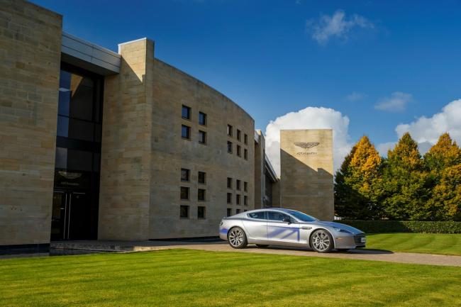 Aston martin rapide le concept electrique d aston est la 