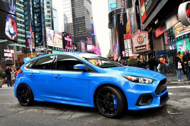 La ford focus rs americaine avec un peu plus de puissance 