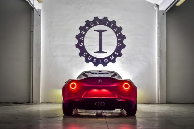 Alfa romeo 4c la furiosa juste pour dubai 