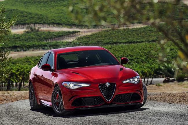 Alfa romeo confirme le 2 0 litres de 280 ch pour la giulia 