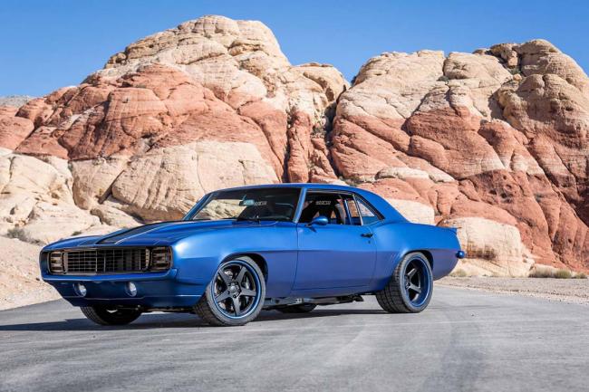 Cr supercars pose un ls7 dans une chevrolet camaro de 1969 