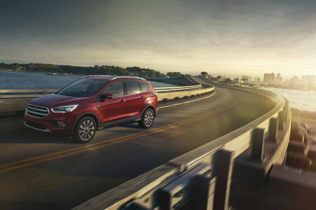 Le nouveau ford kuga 2016 en filigrane 