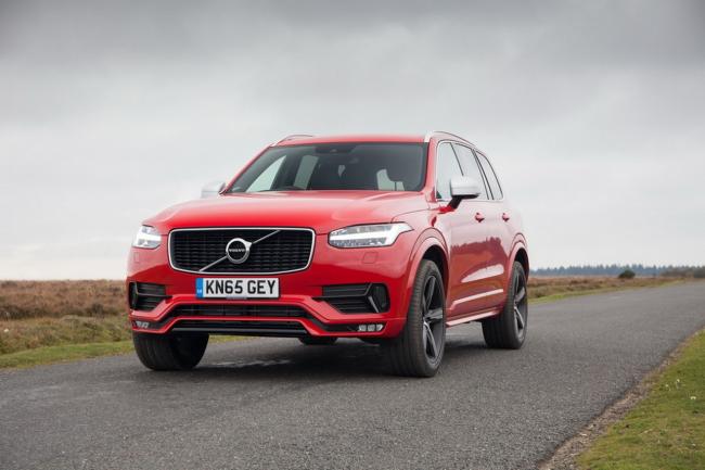 Le volvo xc90 r design est disponible 