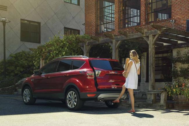 Le nouveau ford kuga 2016 en filigrane 