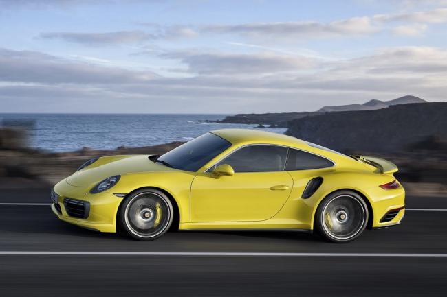 Porsche 911 turbo 2016 il lui reste la puissance 