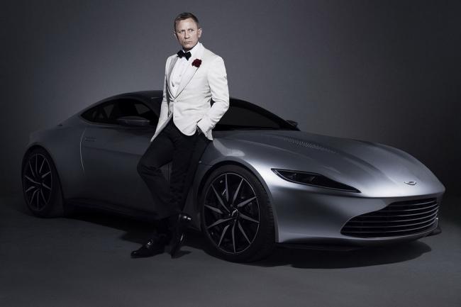 Un exemplaire de l aston martin db10 aux encheres 