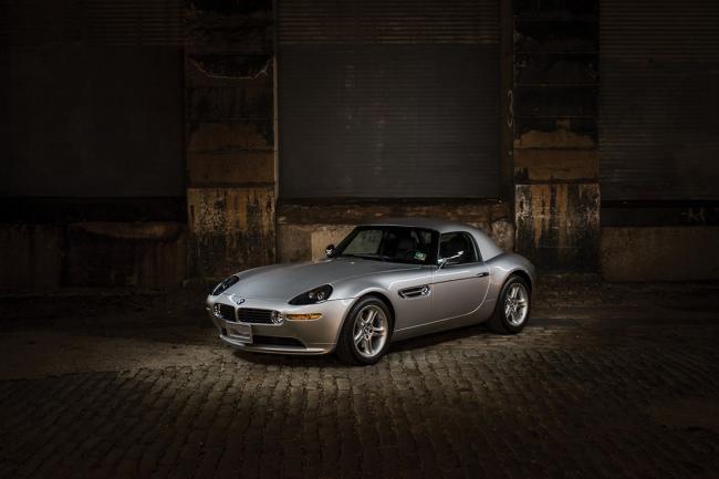 Une bmw z8 a vendre avec 874 km au compteur 