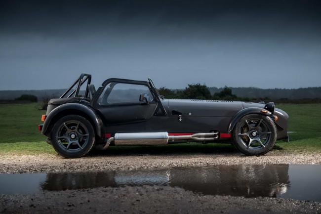 Caterham 620s plus confortable que la 620r 