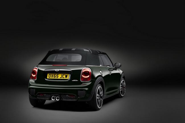 La mini cabrio se lache en version john cooper works 