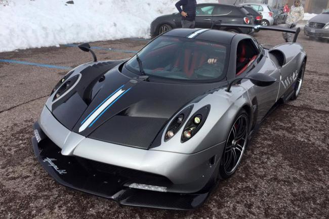 La pagani huayra bc surprise sur la route 