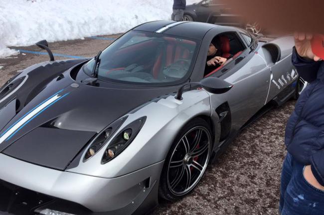 La pagani huayra bc surprise sur la route 