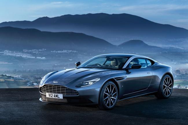 L aston martin db11 se montre en avance 