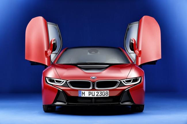 Serie speciale protonic red edition pour la bmw i8 