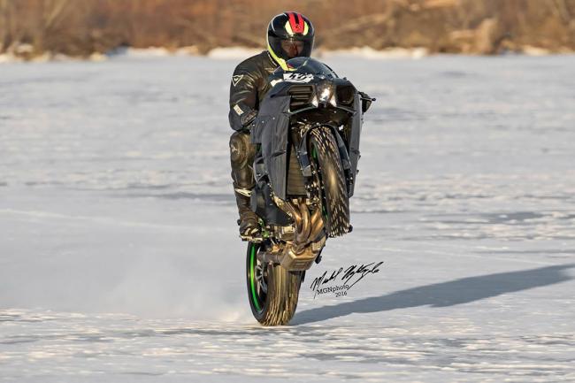 Cecil myers va tenter un record de vitesse sur glace en wheeling 