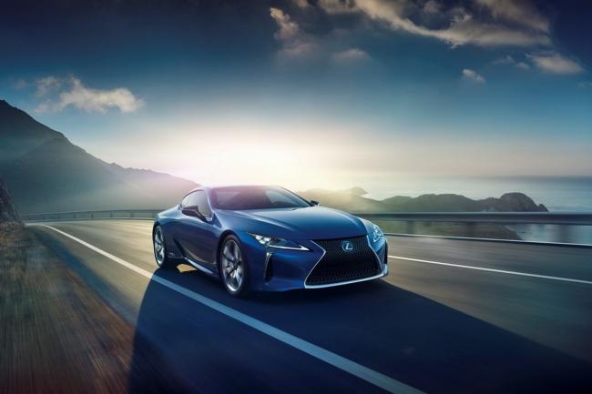 Le lexus lc 500h sort ses griffes a geneve 