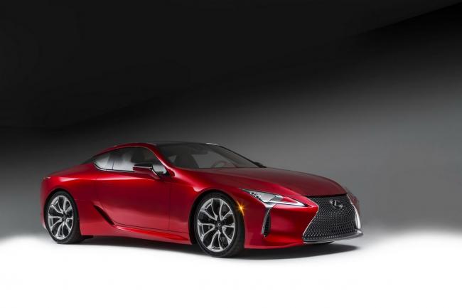 Le lexus lc 500h sort ses griffes a geneve 