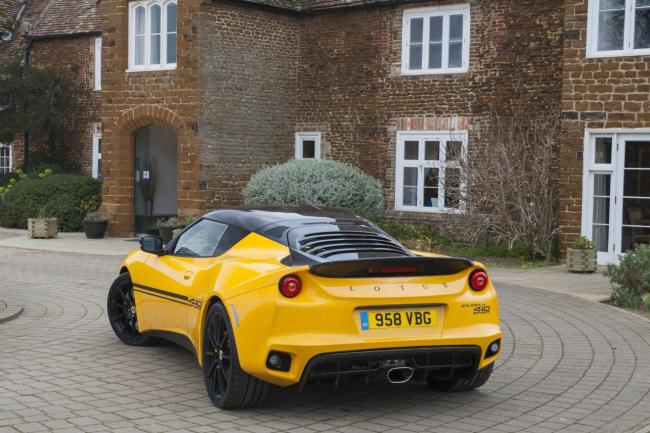 Lotus evora sport 410 plus legere et plus puissante 