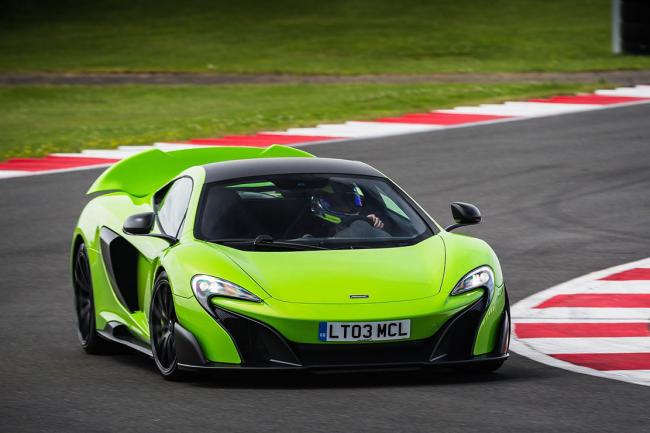 Mclaren 675 lt une version plus extreme a geneve 