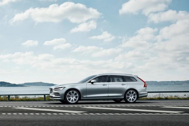 Volvo v90 elegance et traditionnalisme 