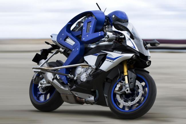 Yamaha R1 motobot : les debuts de la moto autonome